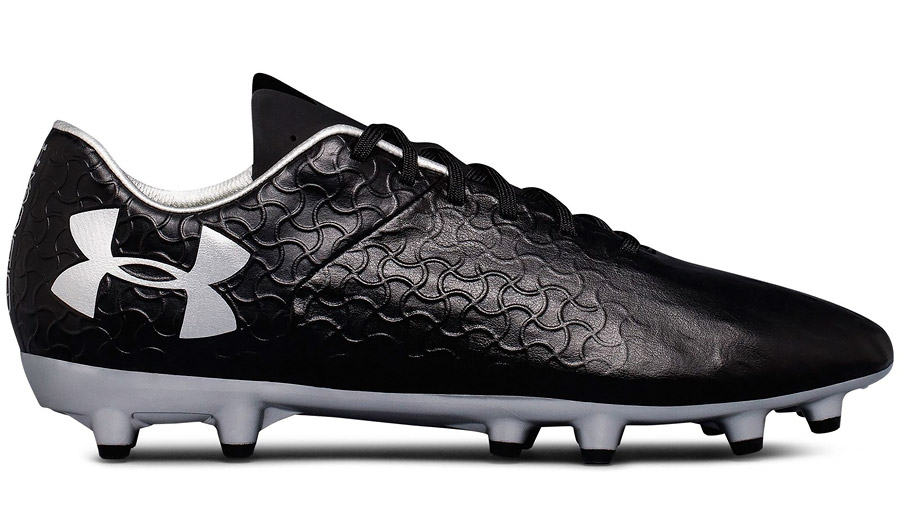 under armour soccer cleats black